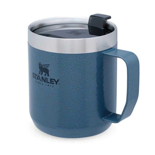 Stanley The Legendary Camp Mug - BLÅ